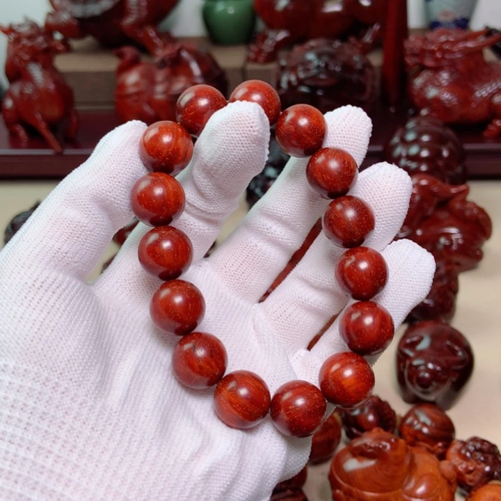 擎***天檀香紫檀（小叶紫檀）