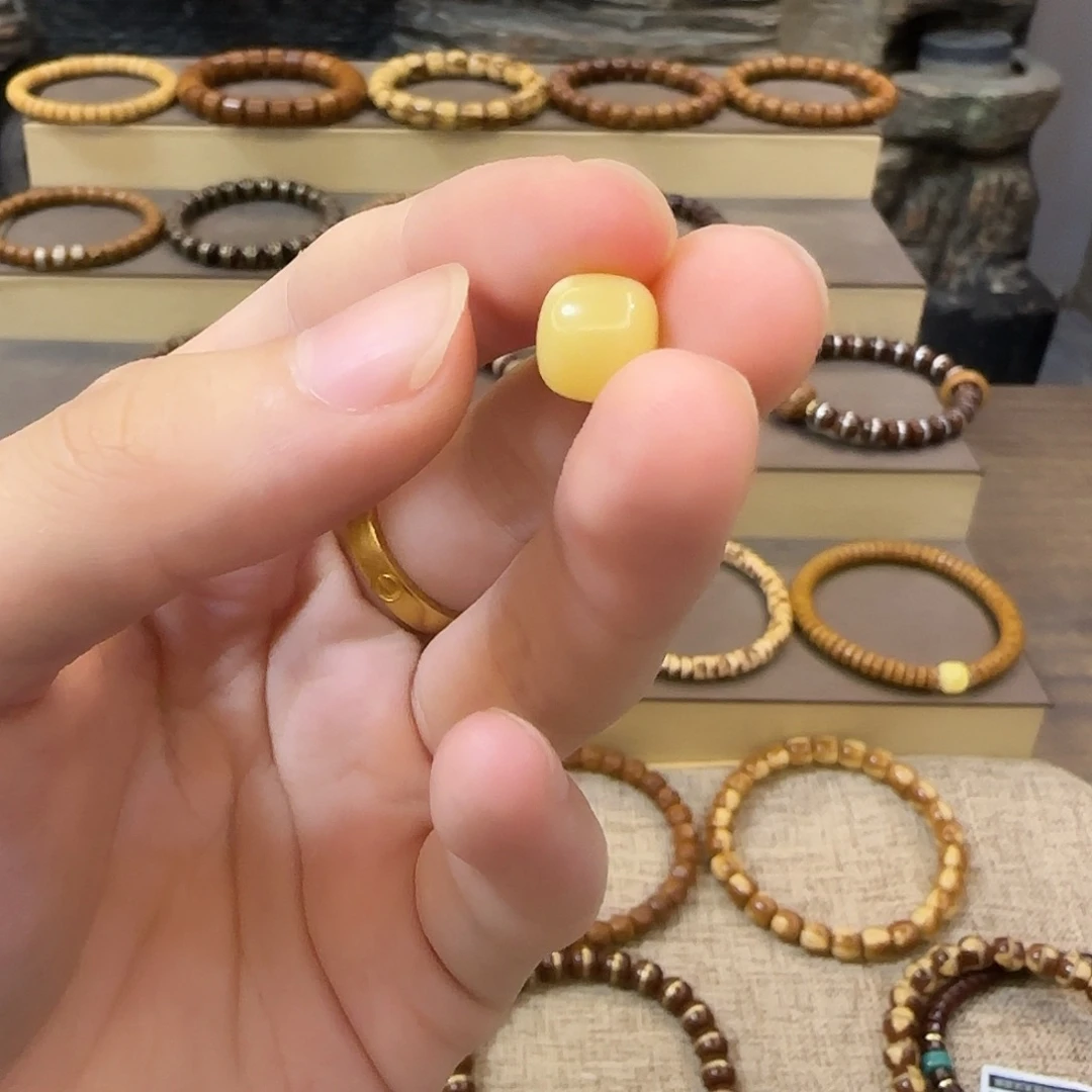 手串紫金鼠配珠1111