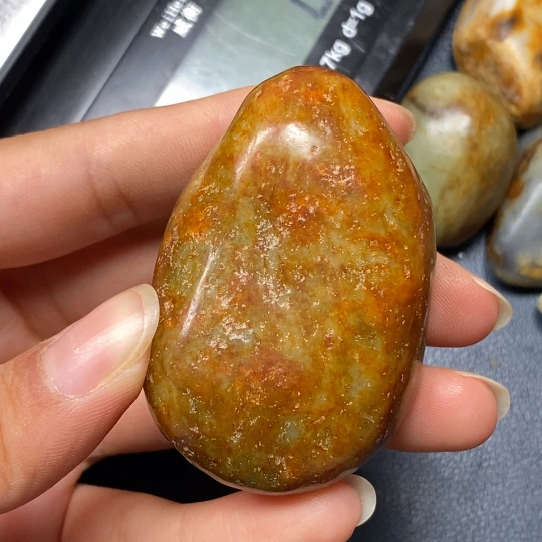 和田玉（糖玉）未镶嵌挂件