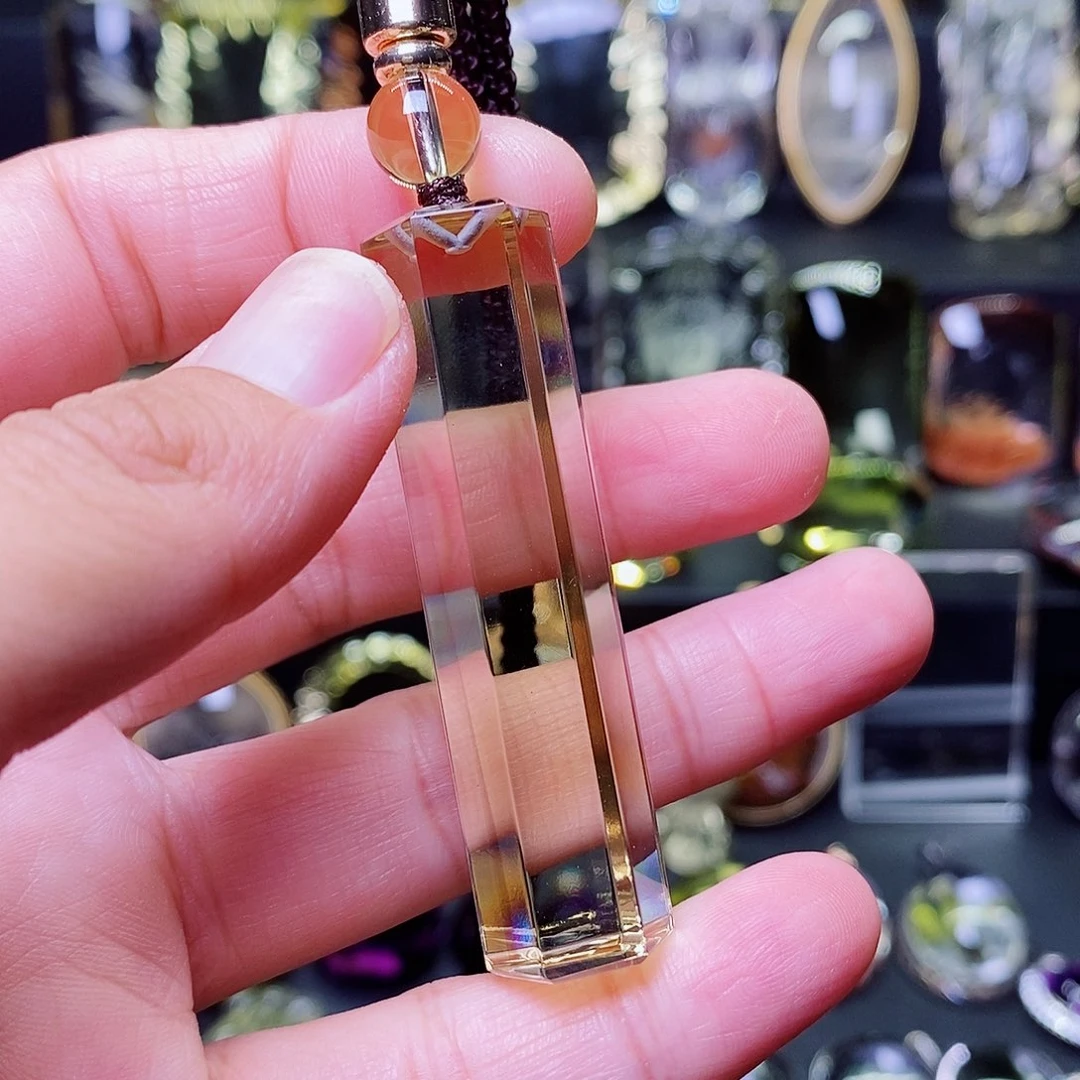 未镶嵌吊坠(赠链)水晶