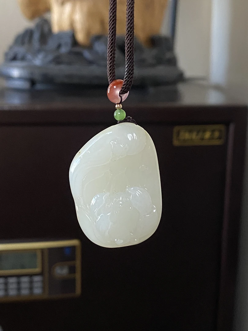 天然和田玉花开富贵挂件