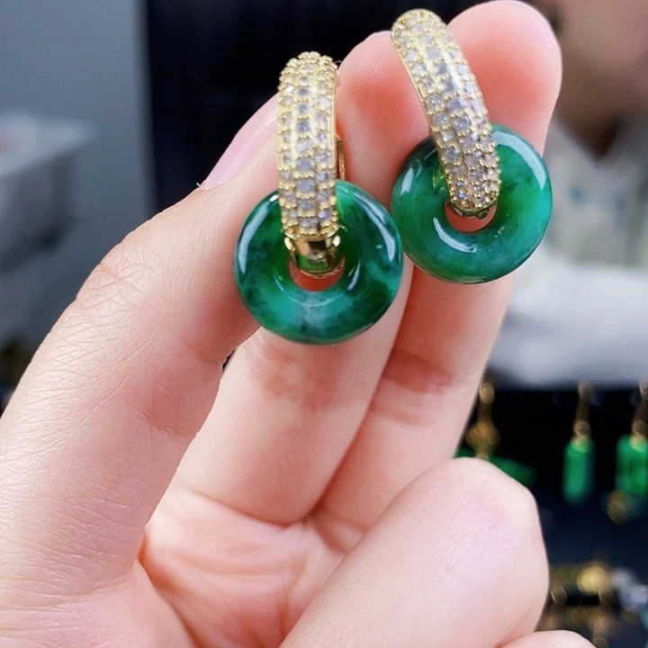 翡翠耳饰未镶嵌饰品