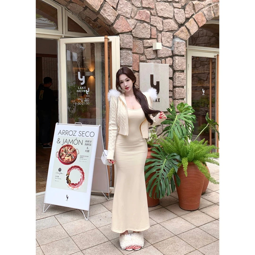 2025秋冬新款温柔风气质连帽毛领麻花针织毛衣鱼尾连衣裙女两件套