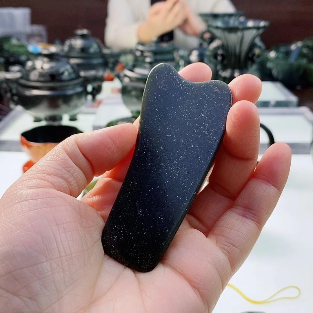 和田玉（青玉）摆件未镶嵌金*