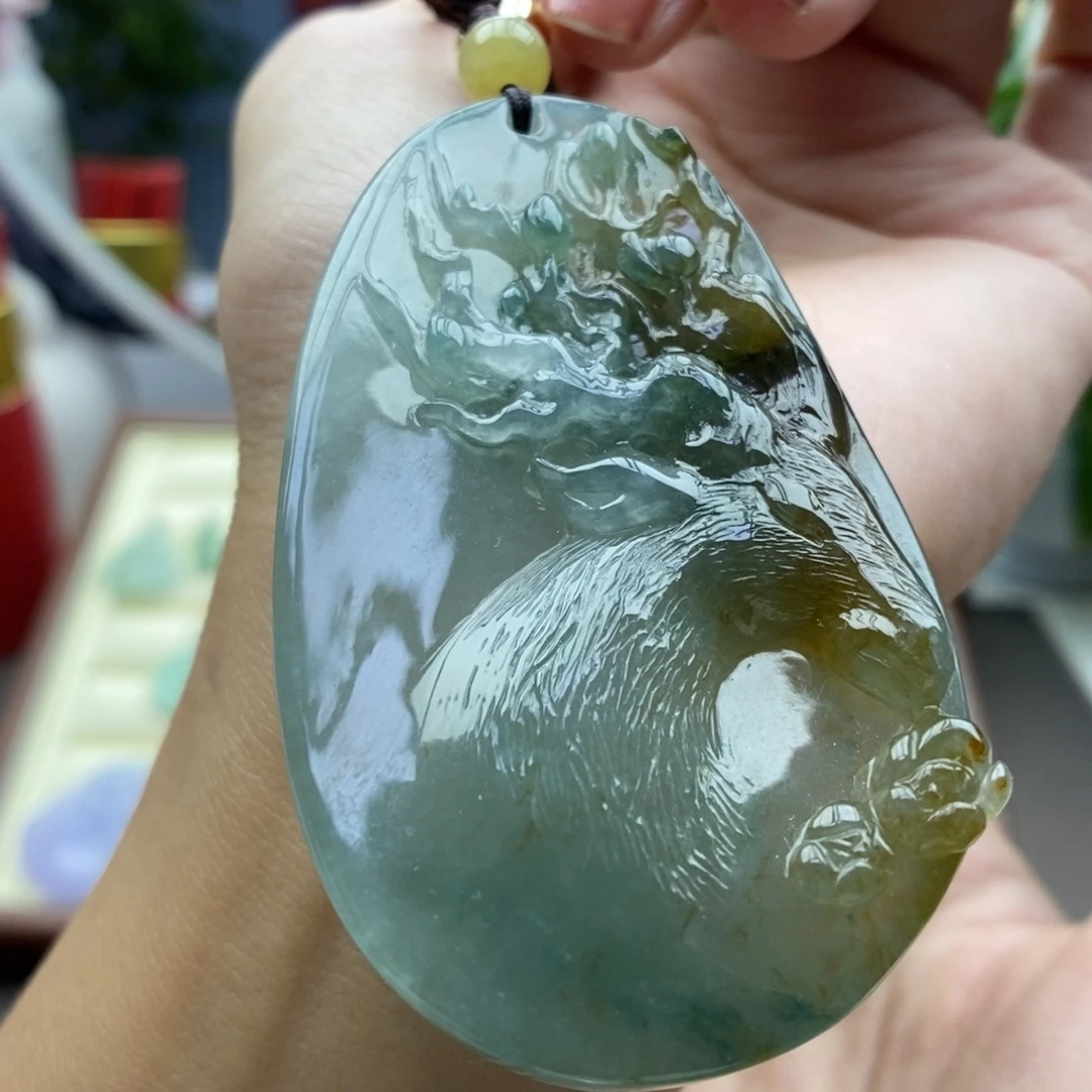 翡翠未镶嵌颈饰吊坠