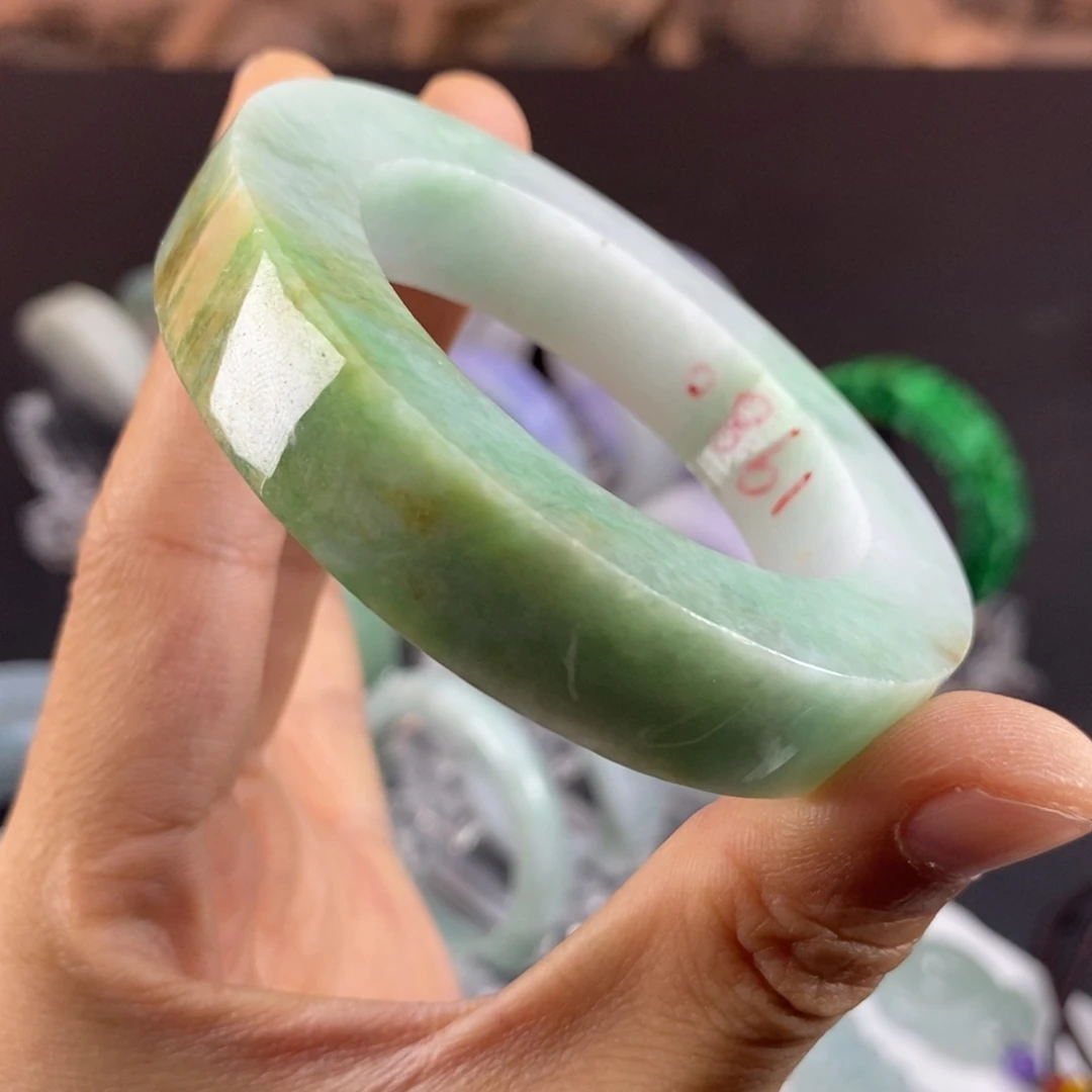 定制翡翠未镶嵌翡翠手镯翡翠手镯