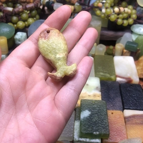 岫玉未镶嵌吊坠青***✔