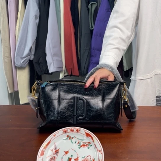 瓷片390。。。。。。。。。。。。。。。。。。。