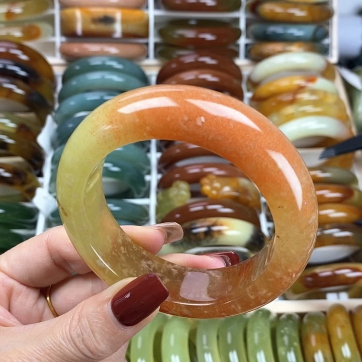 蛇纹石玉手镯未镶嵌58