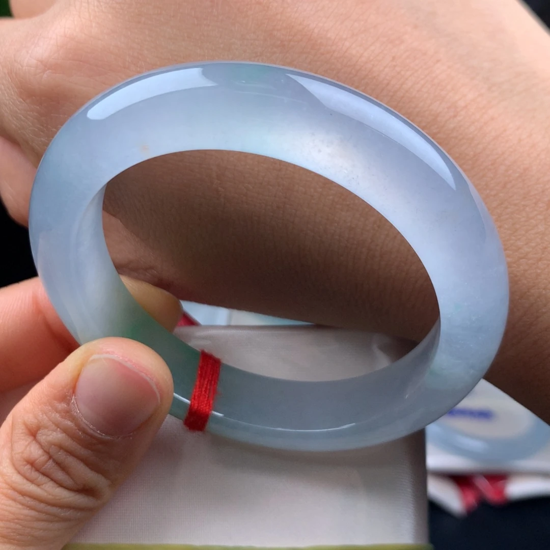 翡翠未镶嵌手镯冰飘阳绿炸光