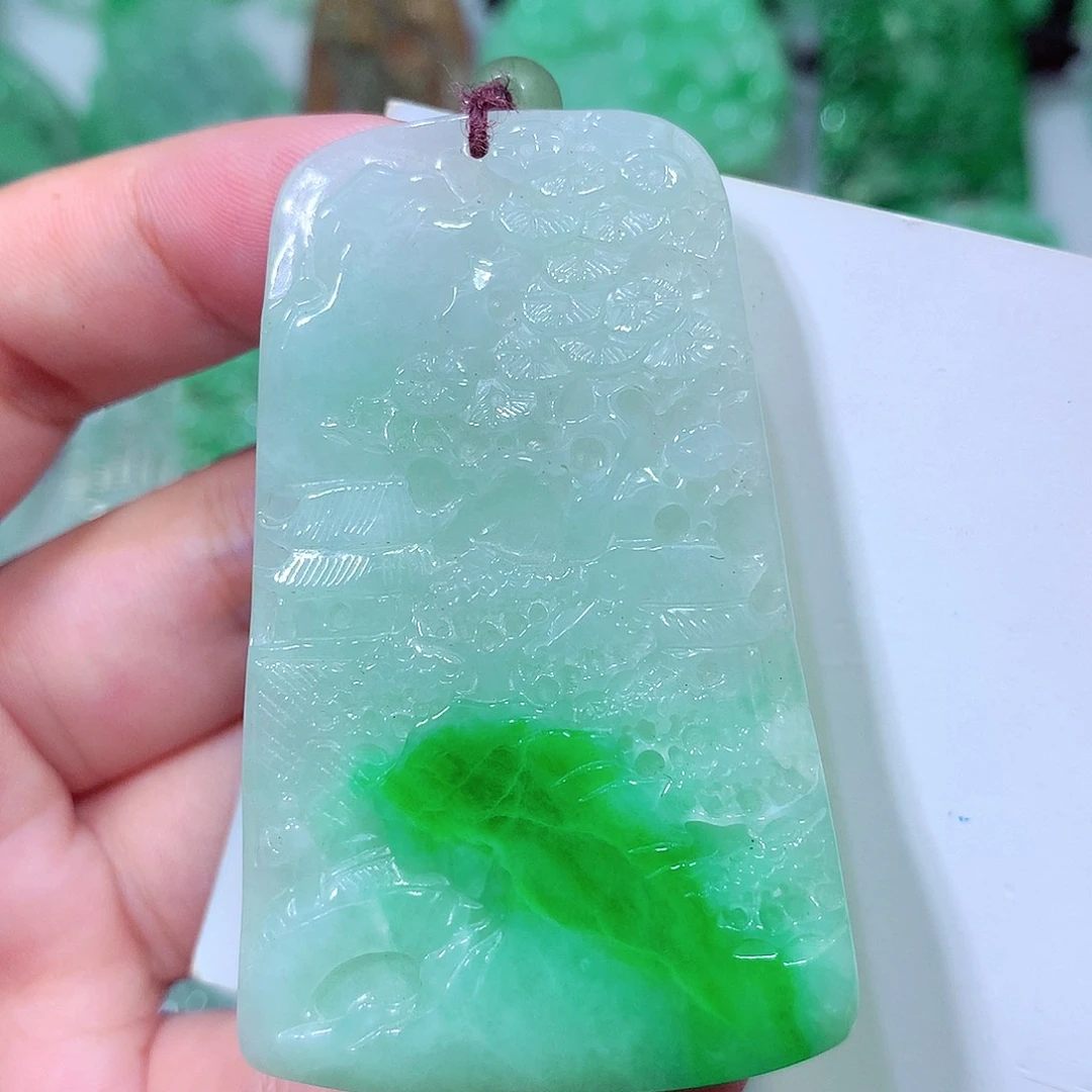 吊坠(不含链)未镶嵌翡翠