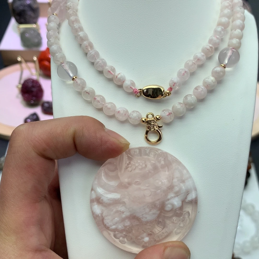 颈饰未镶嵌水晶吊坠