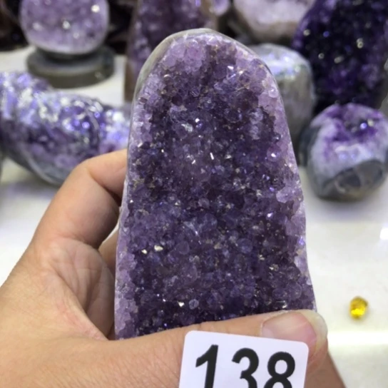 紫晶天然水晶摆件未镶嵌