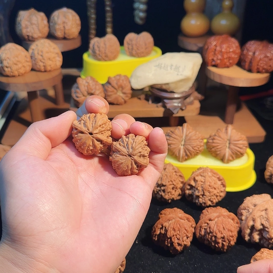 吊坠文玩核桃32龙眼