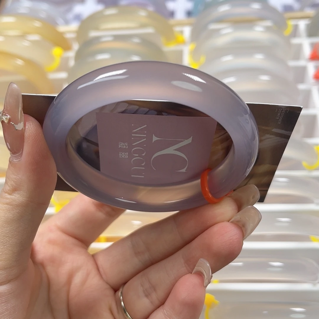 回***主玛瑙/玉髓手镯未镶嵌