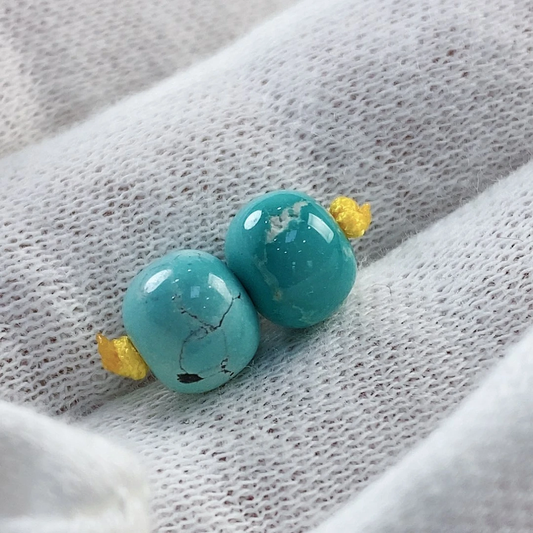 绿松石配饰未镶嵌