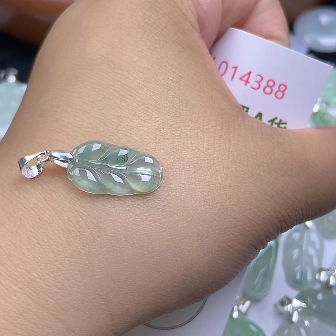 翡翠未镶嵌颈饰天然