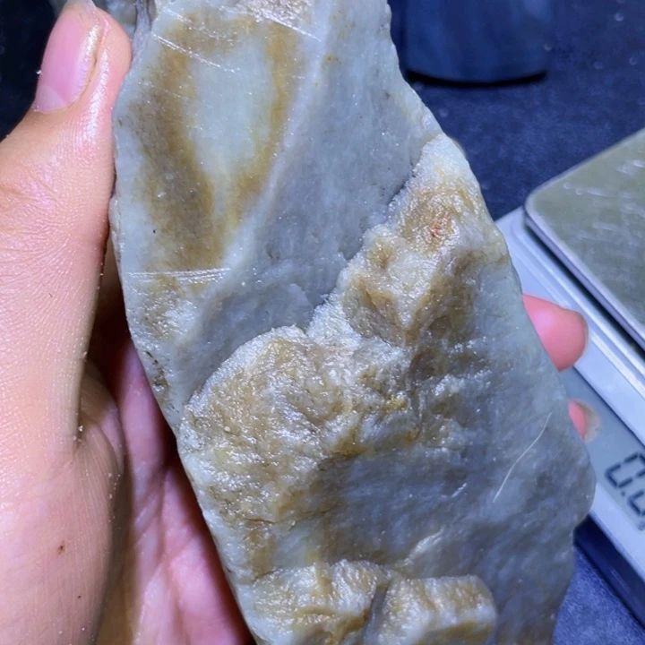 和田玉未镶嵌珠宝半成品