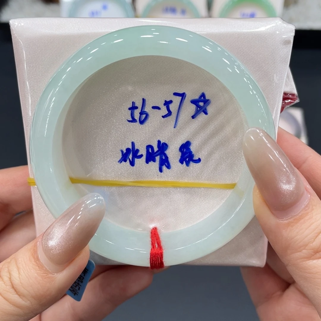 未镶嵌手镯翡翠缅甸天然翡翠手镯