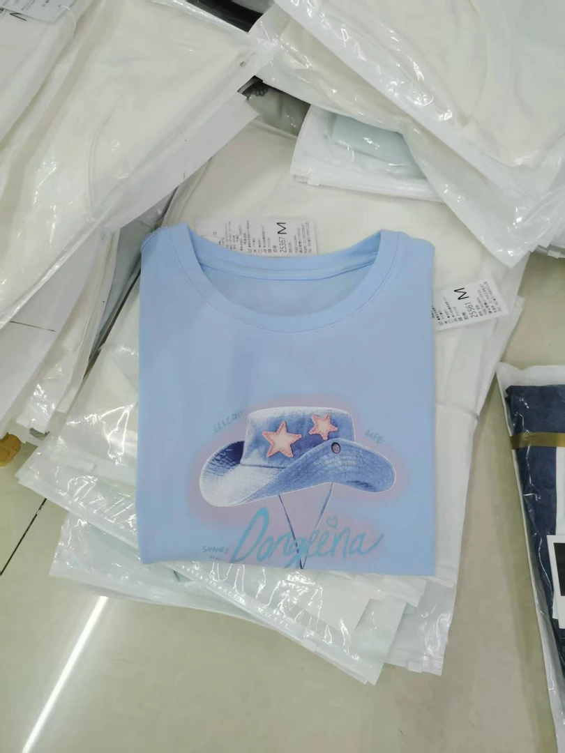 25561（时尚帽图案）显瘦T恤