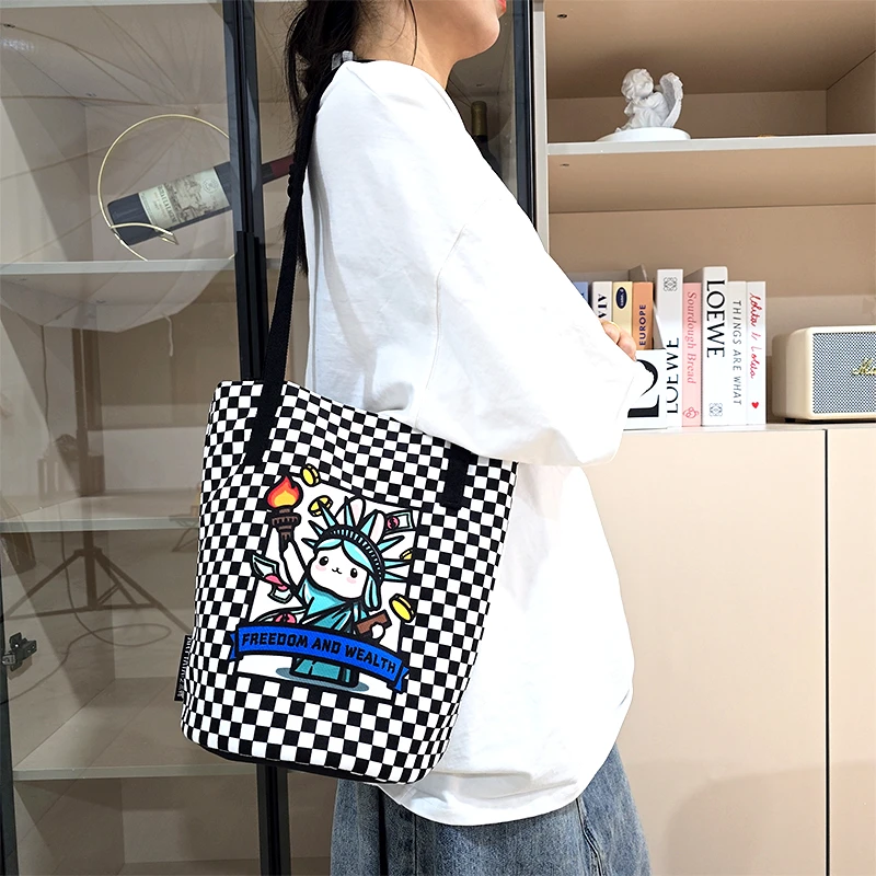原创可爱自由女神兔文艺百搭单肩包大容量帆布包电脑包书包女
