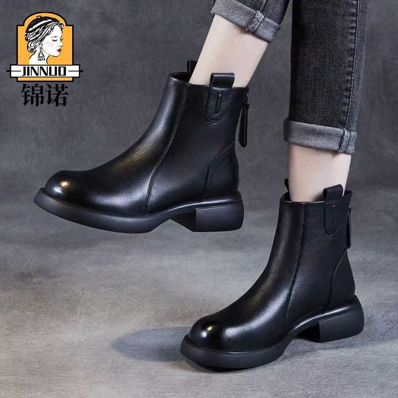 靴子女真皮冬季2025新款加绒保暖棉靴女士妈妈软底防滑加厚靴子女