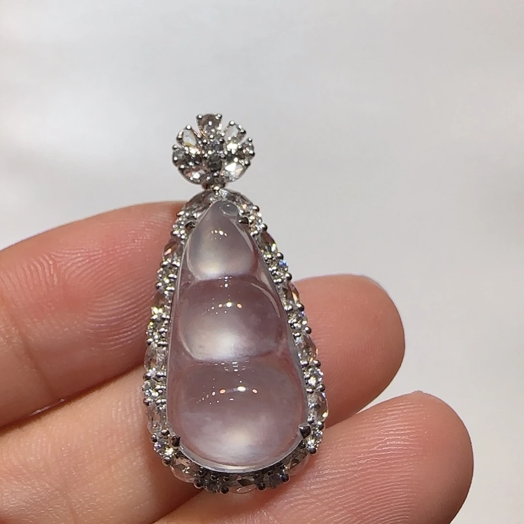 翡翠18K金镶嵌吊坠(不含链)福豆