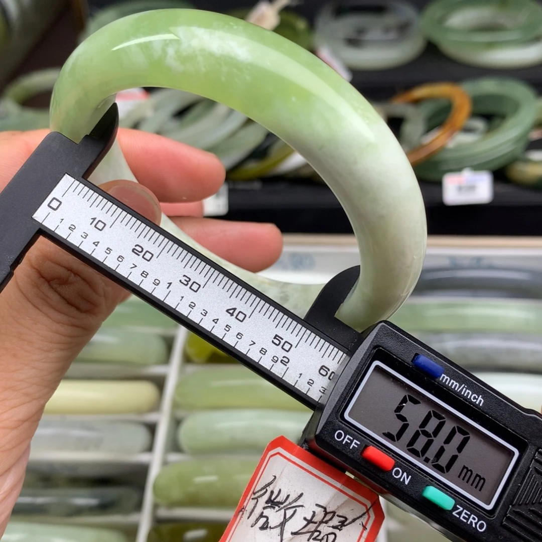 未镶嵌蛇纹石玉手镯594