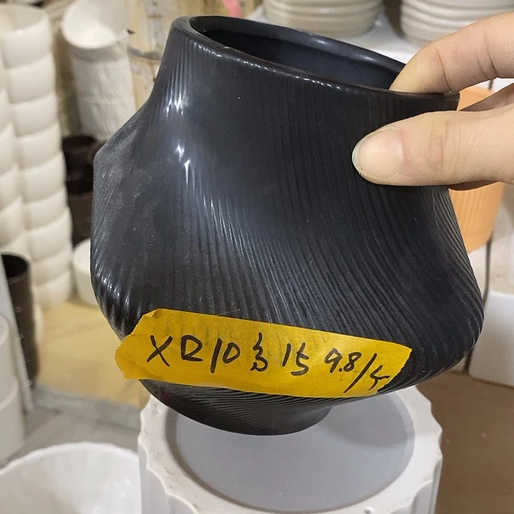 摆件陶陶盆有孔 瑕疵介意勿拍