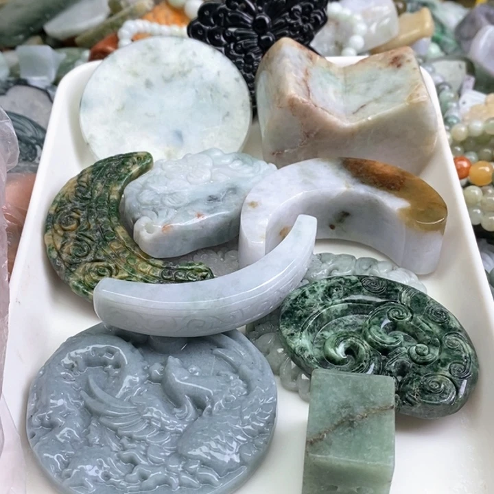 翡翠未镶嵌颈饰天然翡翠5号