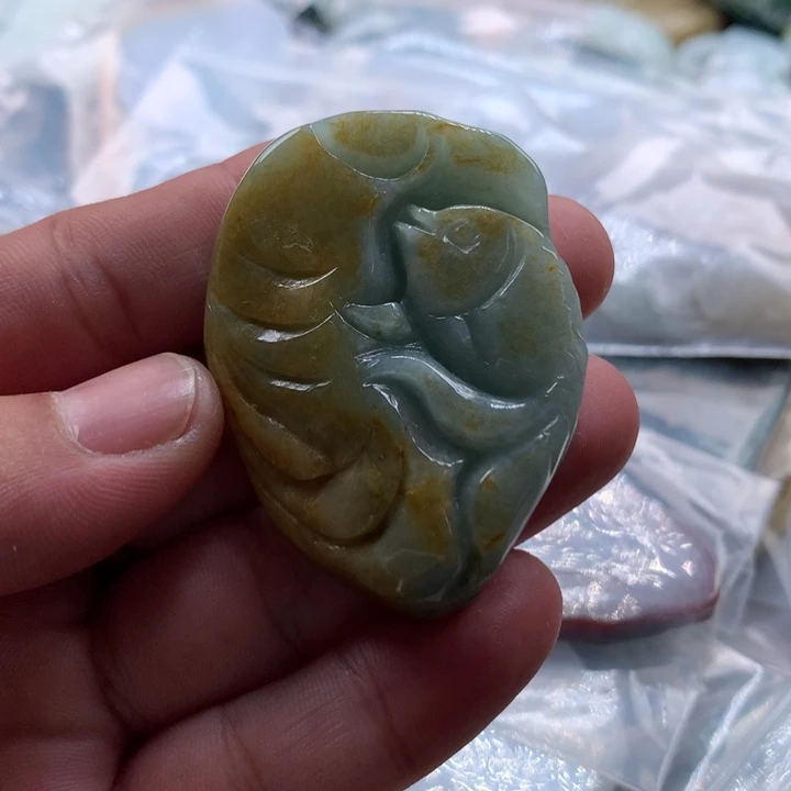 翡翠未镶嵌颈饰保真天然a货翡翠