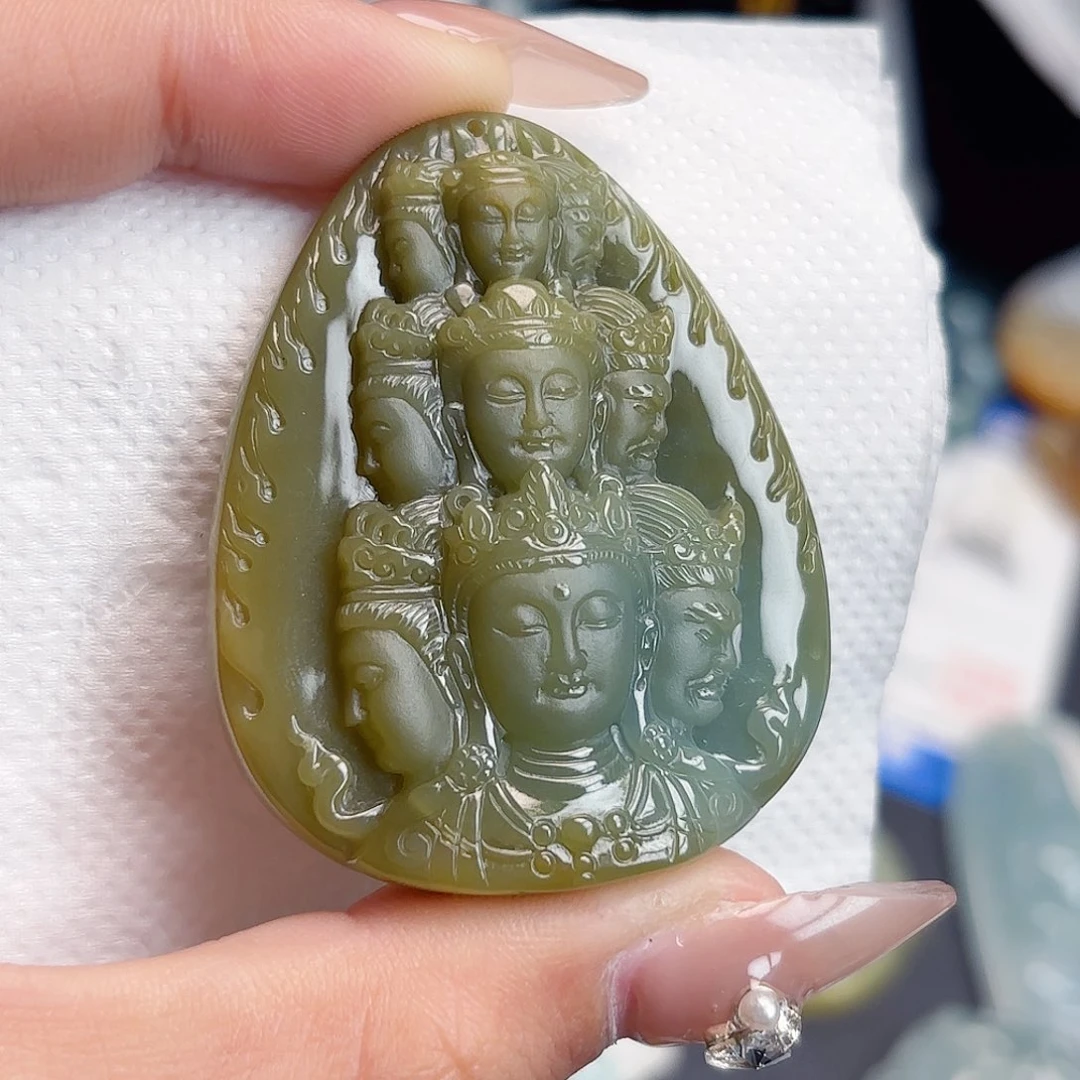 翡翠未镶嵌颈饰一念
