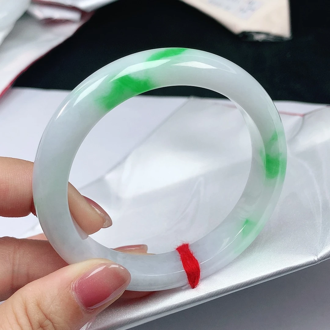 翡翠手镯未镶嵌57圈2445