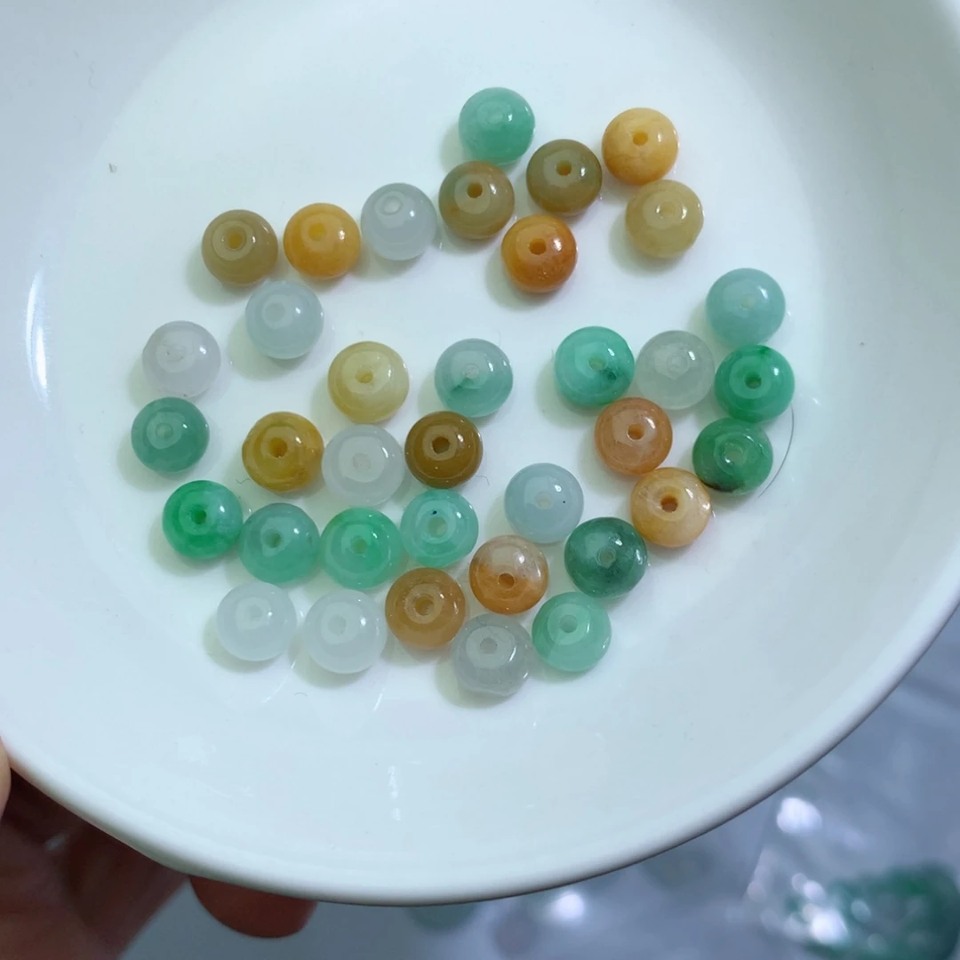 翡翠项链未镶嵌珠子