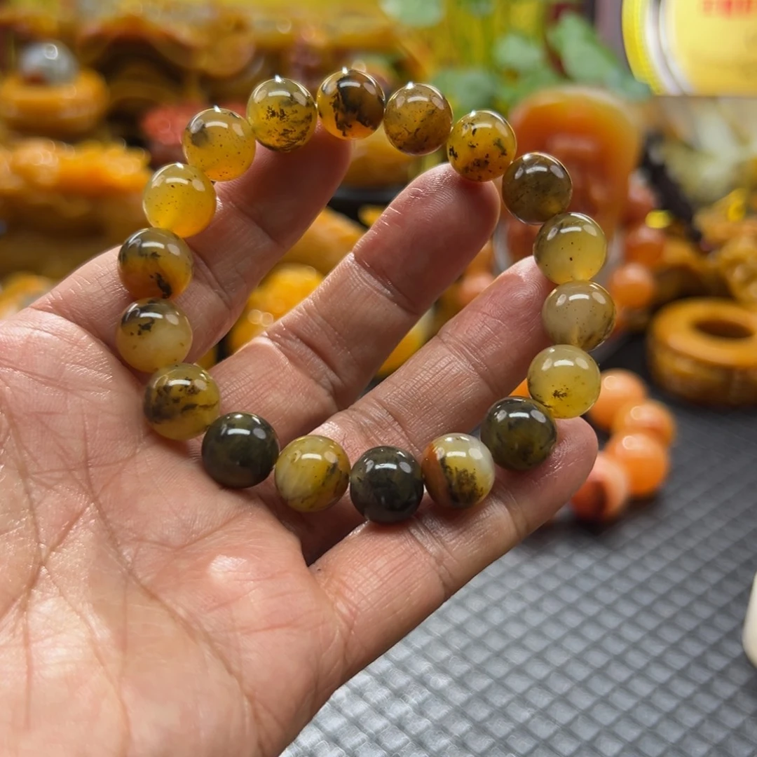 石英质玉未镶嵌颈饰