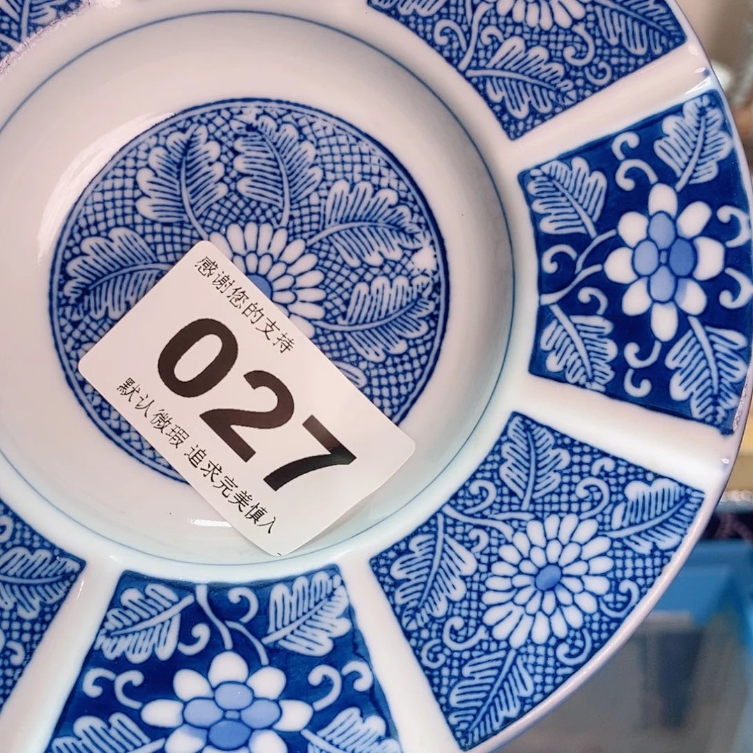 瓷片L****曉精美瓷器。。。。。。。