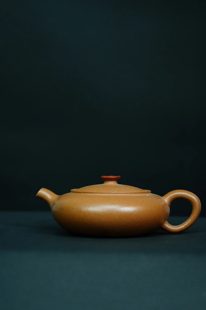 【小品虚扁】宜兴紫砂原矿原料手工壶紫砂壶