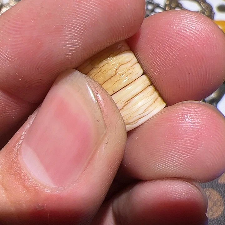 香榧木阿**！在家了一个人