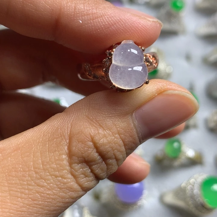 翡翠未镶嵌戒指铜托，卖裸石，需要二次镶嵌