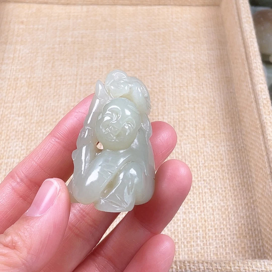 和田玉（糖玉）颈饰未镶嵌