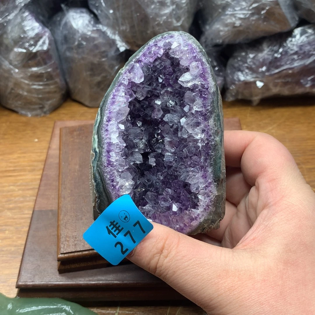 水晶大型摆件（非配饰）未镶嵌