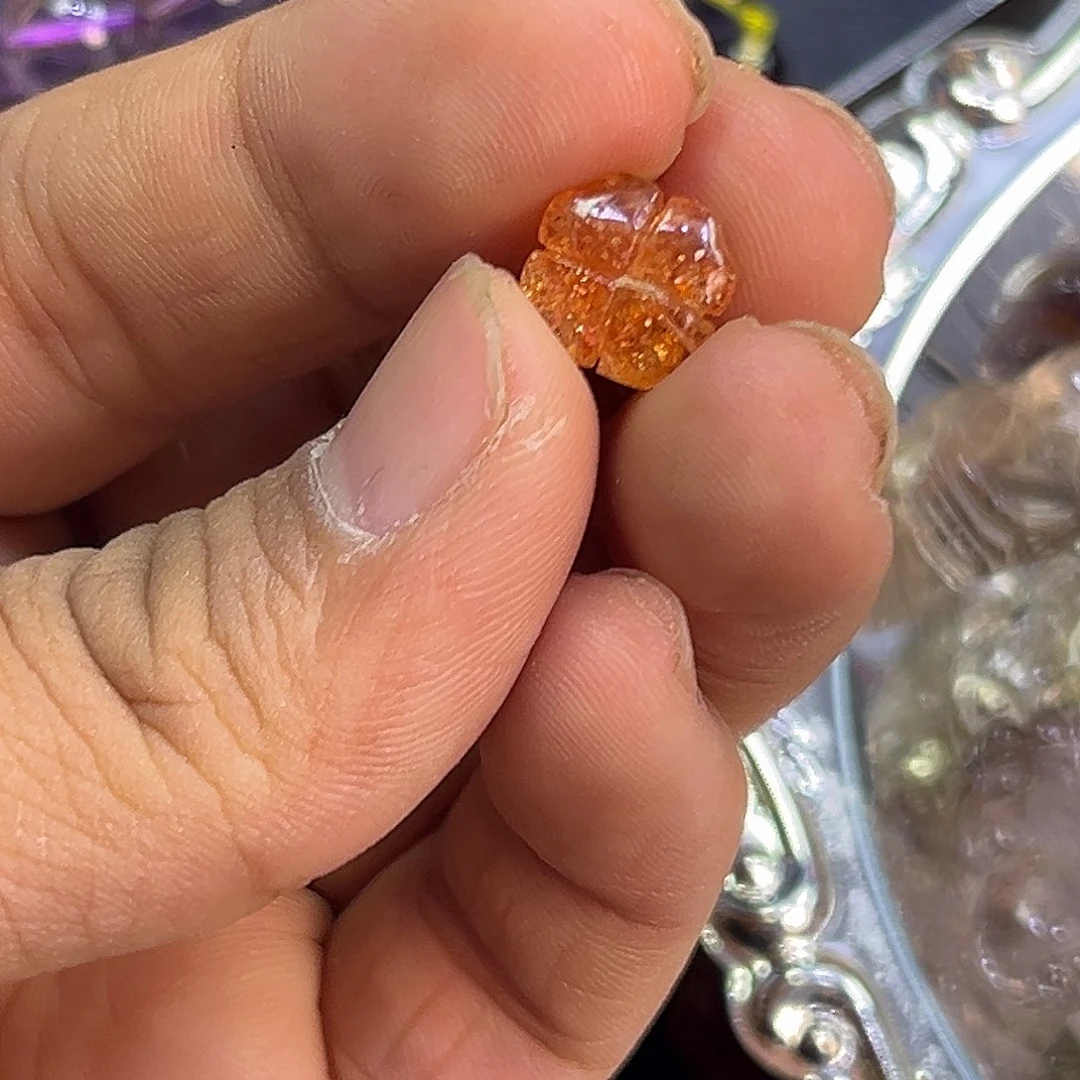 水晶颈饰未镶嵌晶太阳