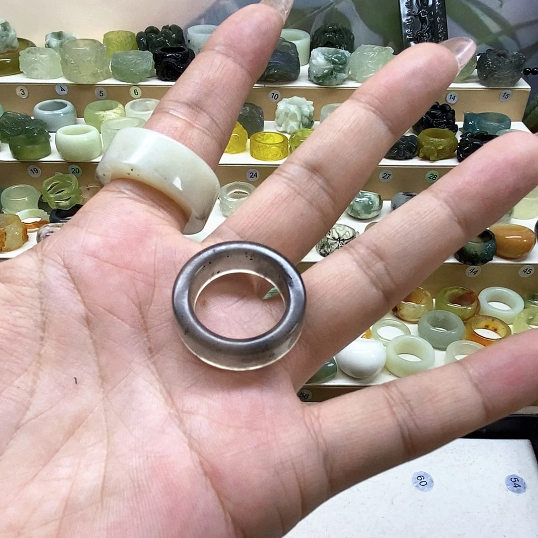 璀***空岫玉未镶嵌天然岫玉戒指