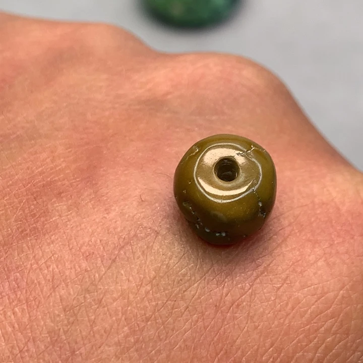 绿松石颈饰未镶嵌