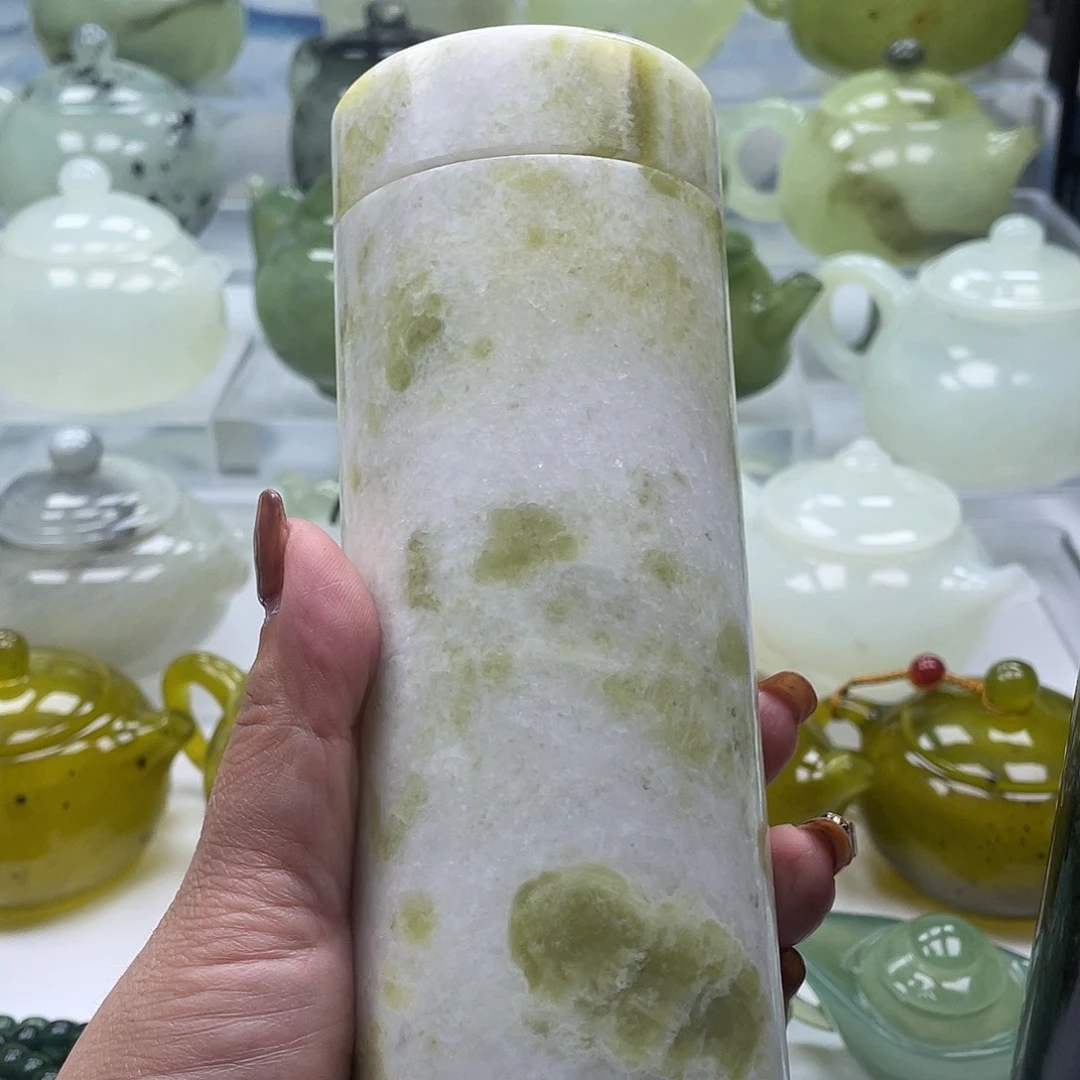 蛇纹石玉未镶嵌玉水杯