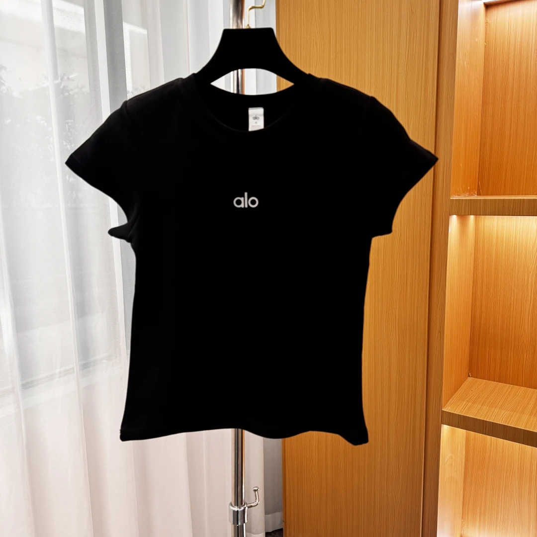 《猪猪出品》2025上新夏季打底黑T恤短袖百搭背心休闲运动时尚862