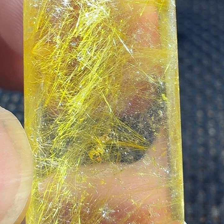 未镶嵌颈饰水晶石*