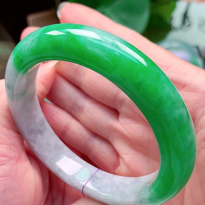 美***天翡翠未镶嵌手镯付定金3万未付尾款29800元