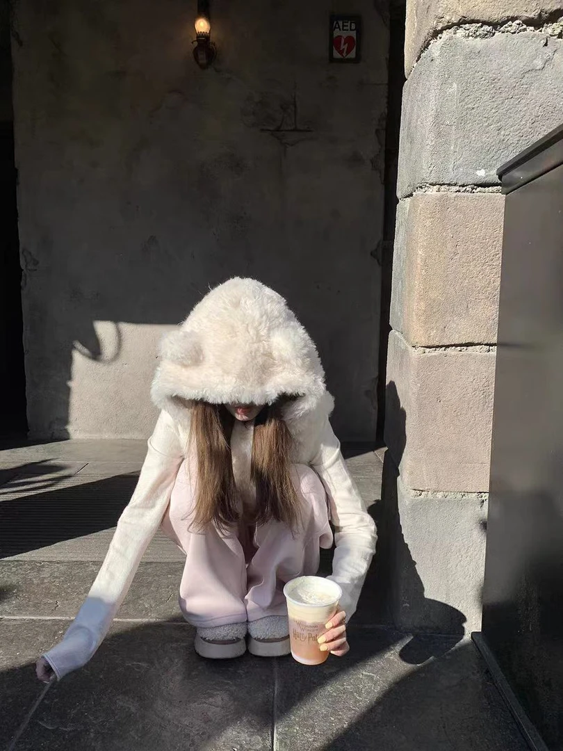 小熊耳朵马甲连帽毛毛外套女2025秋冬新款羊羔毛绒马夹坎肩背心