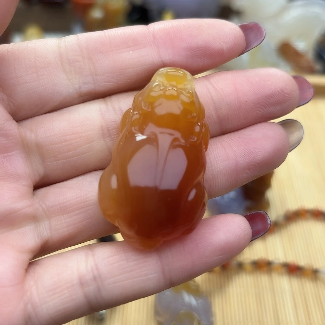 玛瑙/玉髓挂件未镶嵌安*